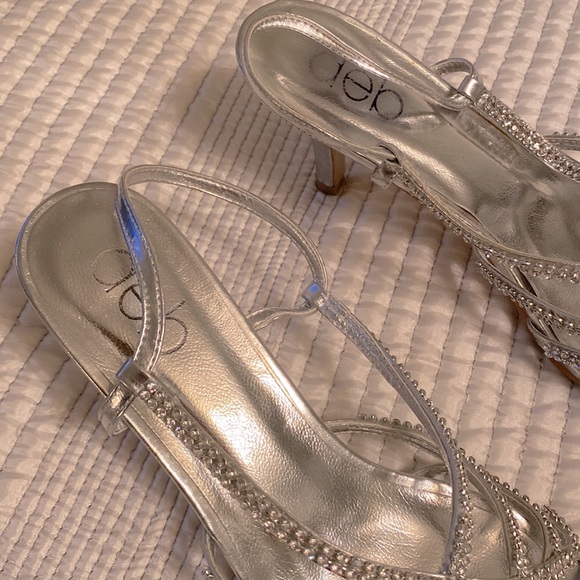 Strappy Sandals-Size 8.5 - Picture 3 of 7